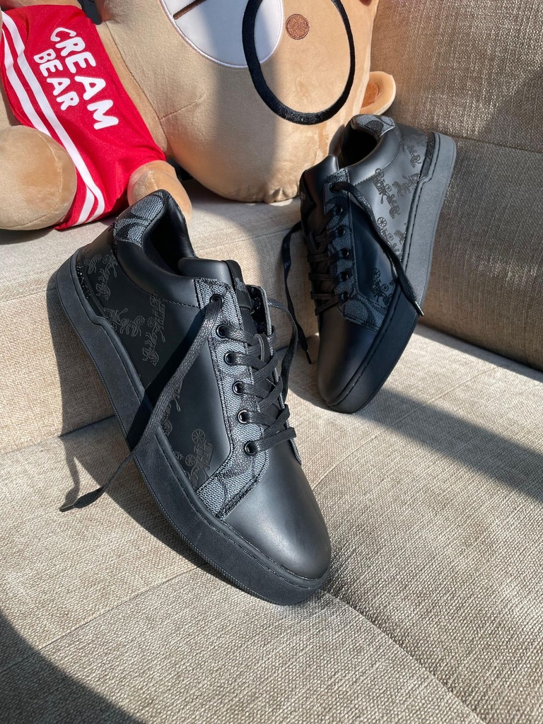 Coach Negro Clasico