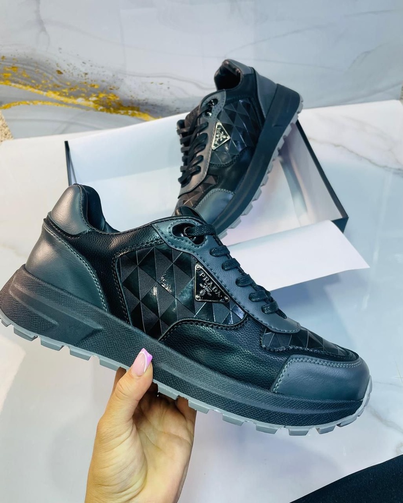 Prada Suela Gris Negro