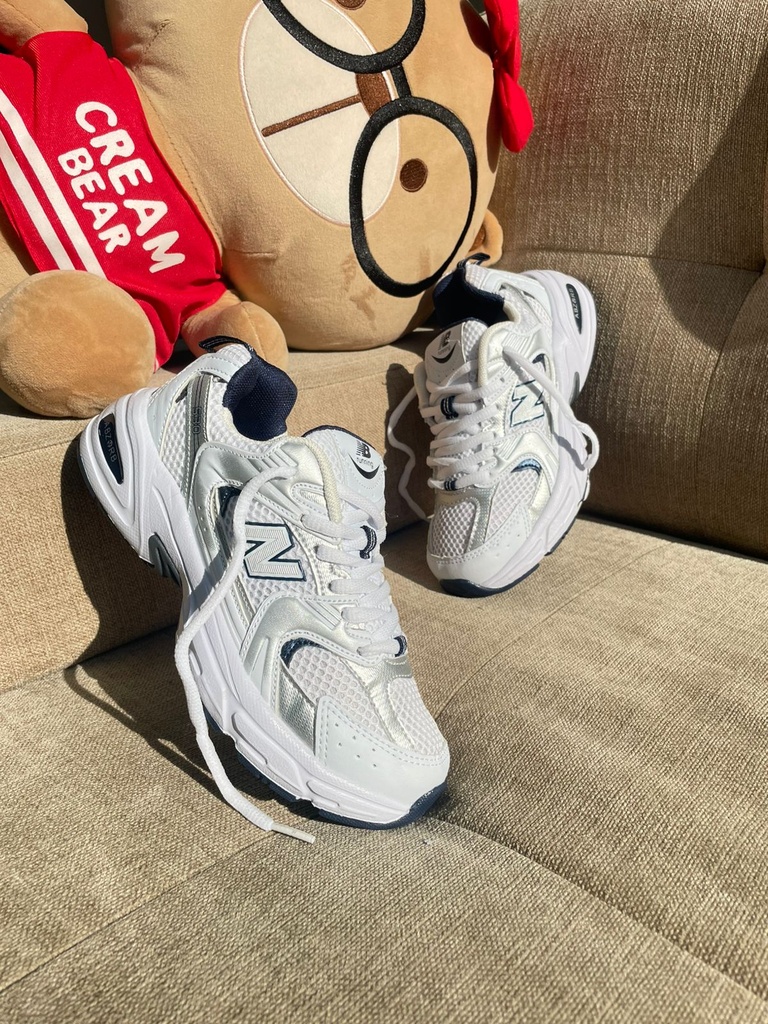 New Balance 530