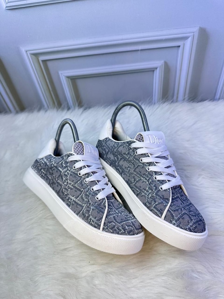 Dior Escarchado Gris Bajito