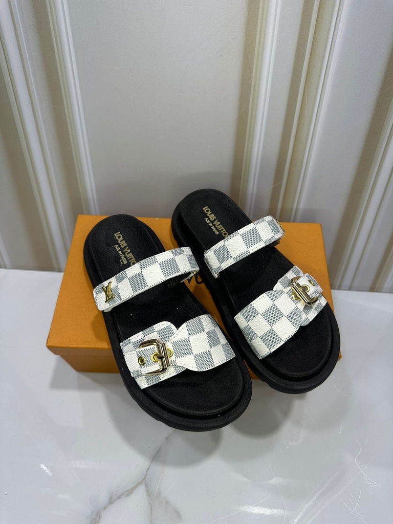 Louis Vuitton Sandalia Cuadro Gris