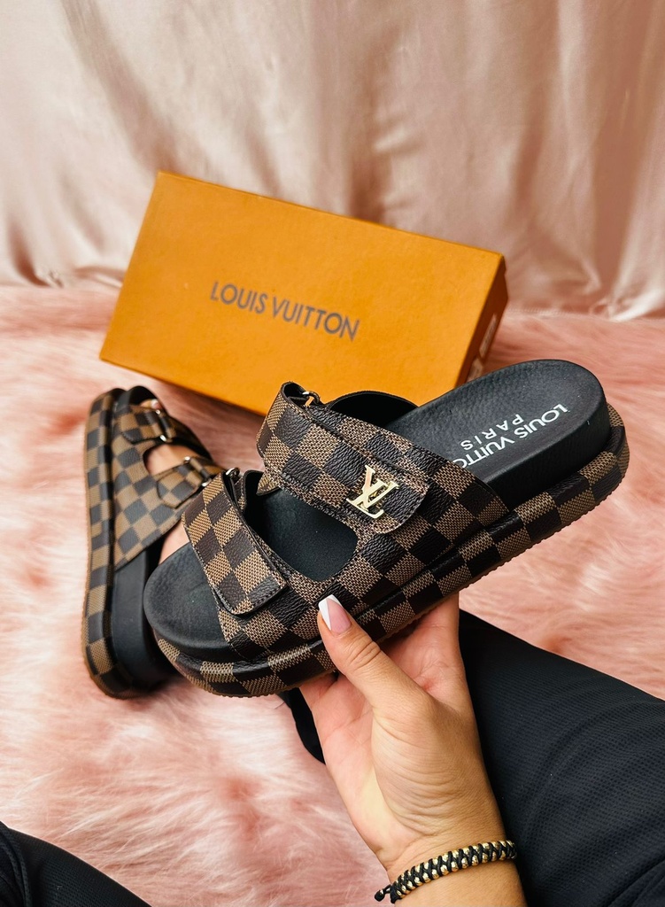 Sandalia Louis Vuitton Suela Cuadros 1