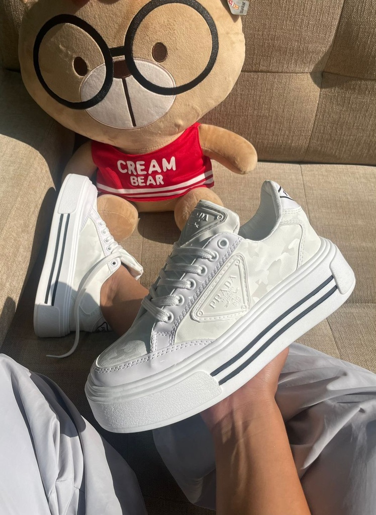 Prada Blanca Cuadros PD17