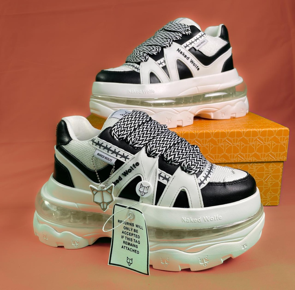 Naked Wolfe Camara Blanco Negro