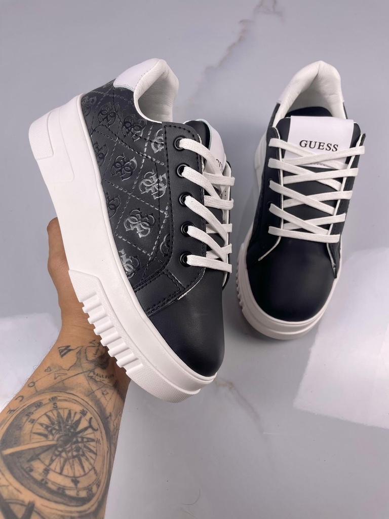 Guess Negro Blanco Plataforma