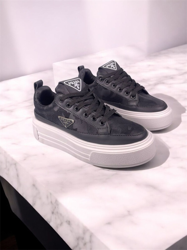 Prada Negro Suela Blanca Logo PD23