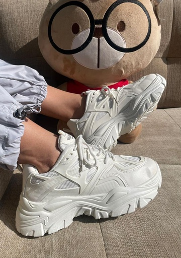 [Valentino Tela] Valentino Tela