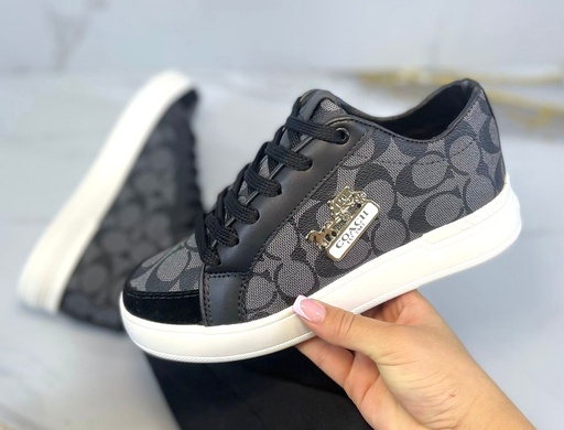 Coach Cuero Logo Gamuza