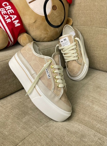 Coach Cuero Beige
